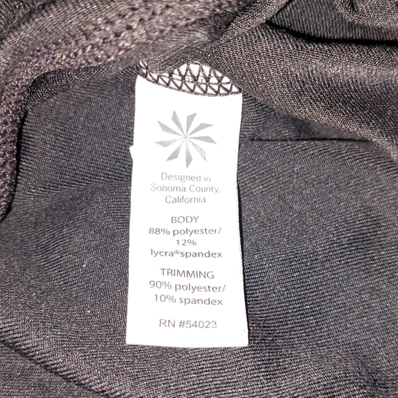 🍁3/$15 Athleta Black Bike Shorts w/Mesh Pockets - Picture 6 of 7